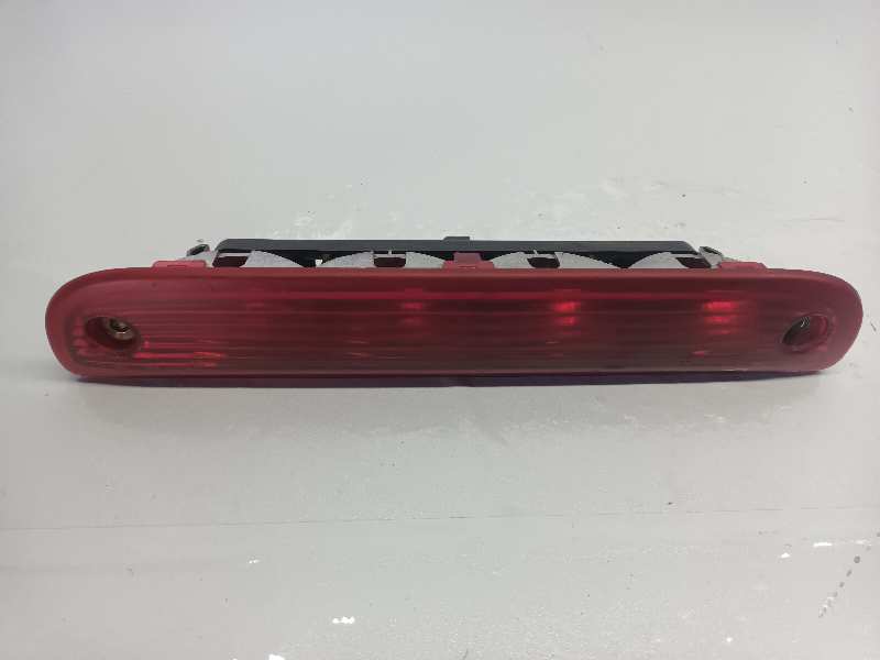 LUZ CENTRAL DE FRENO