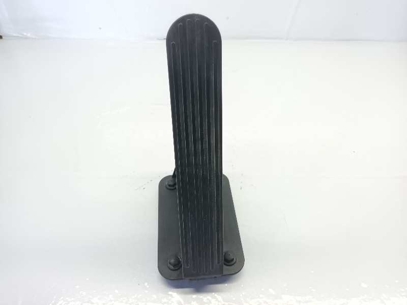 PEDAL ACELERADOR