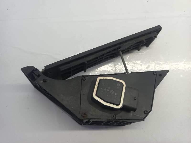 PEDAL ACELERADOR