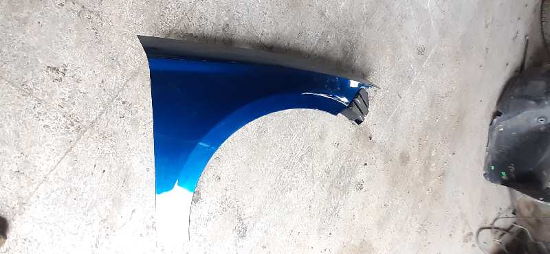 ALETA DELANTERA DERECHA