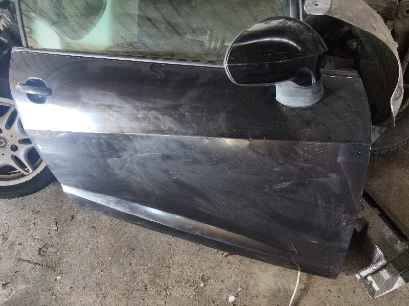 PUERTA DELANTERA DERECHA