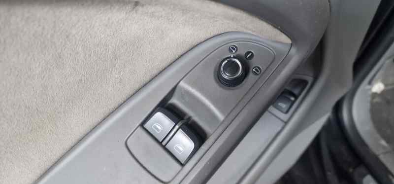 MANDO ELEVALUNAS DELANTERO IZQUIERDO 