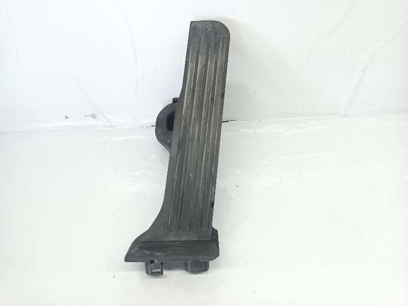 PEDAL ACELERADOR