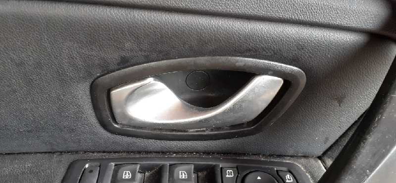 MANETA INTERIOR DELANTERA IZQUIERDA