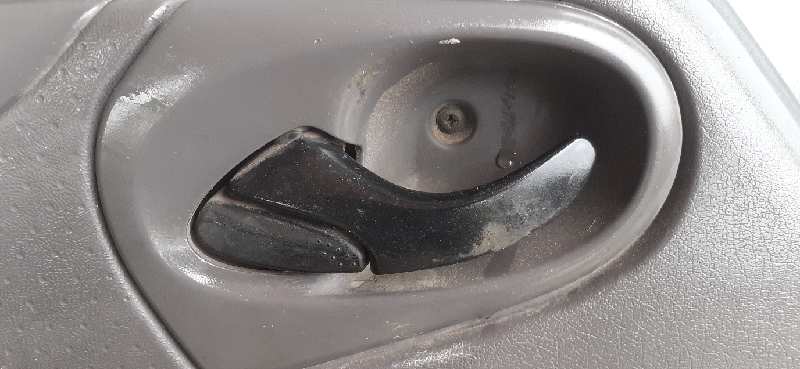 MANETA INTERIOR DELANTERA IZQUIERDA