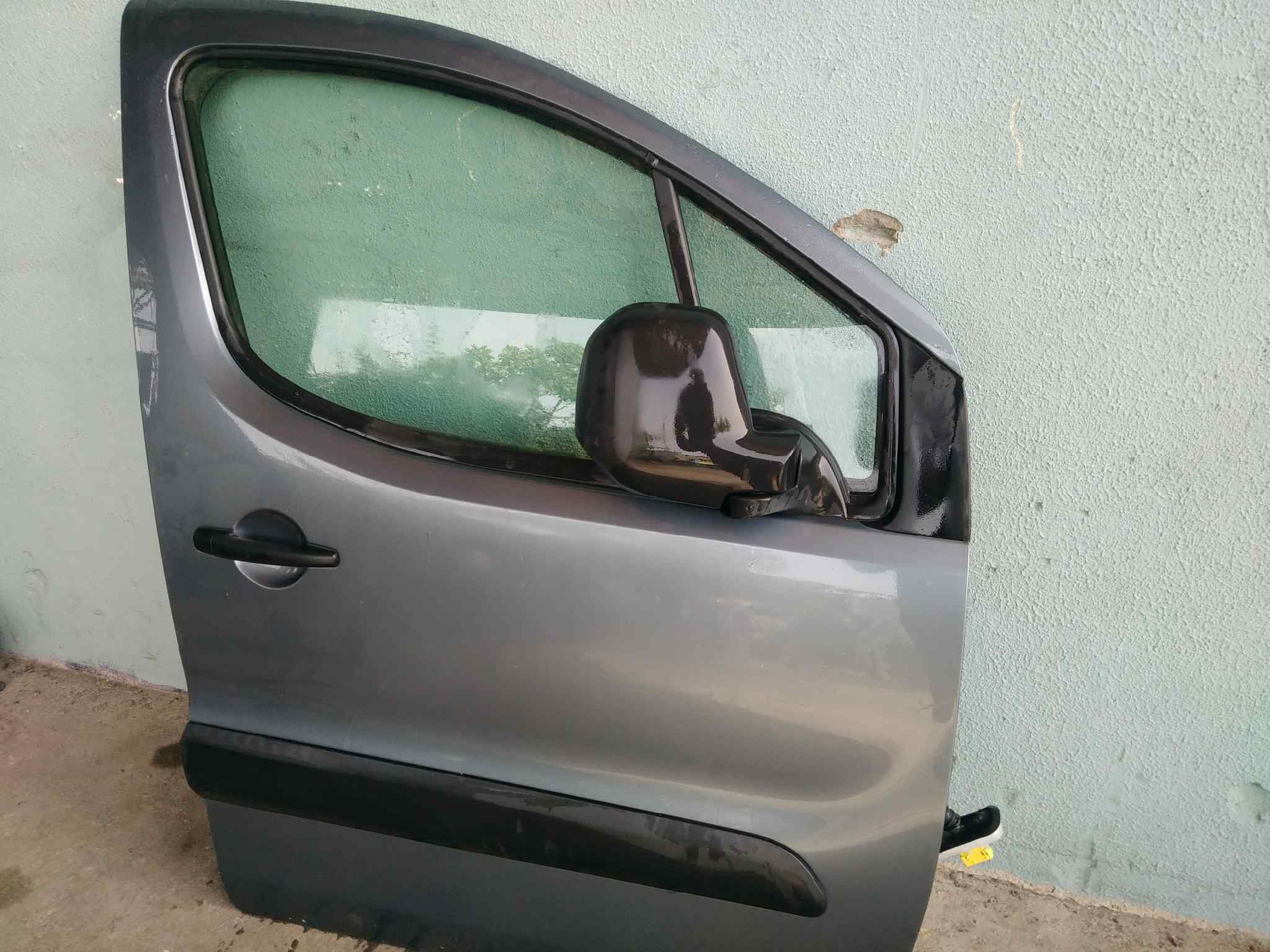 PUERTA DELANTERA DERECHA