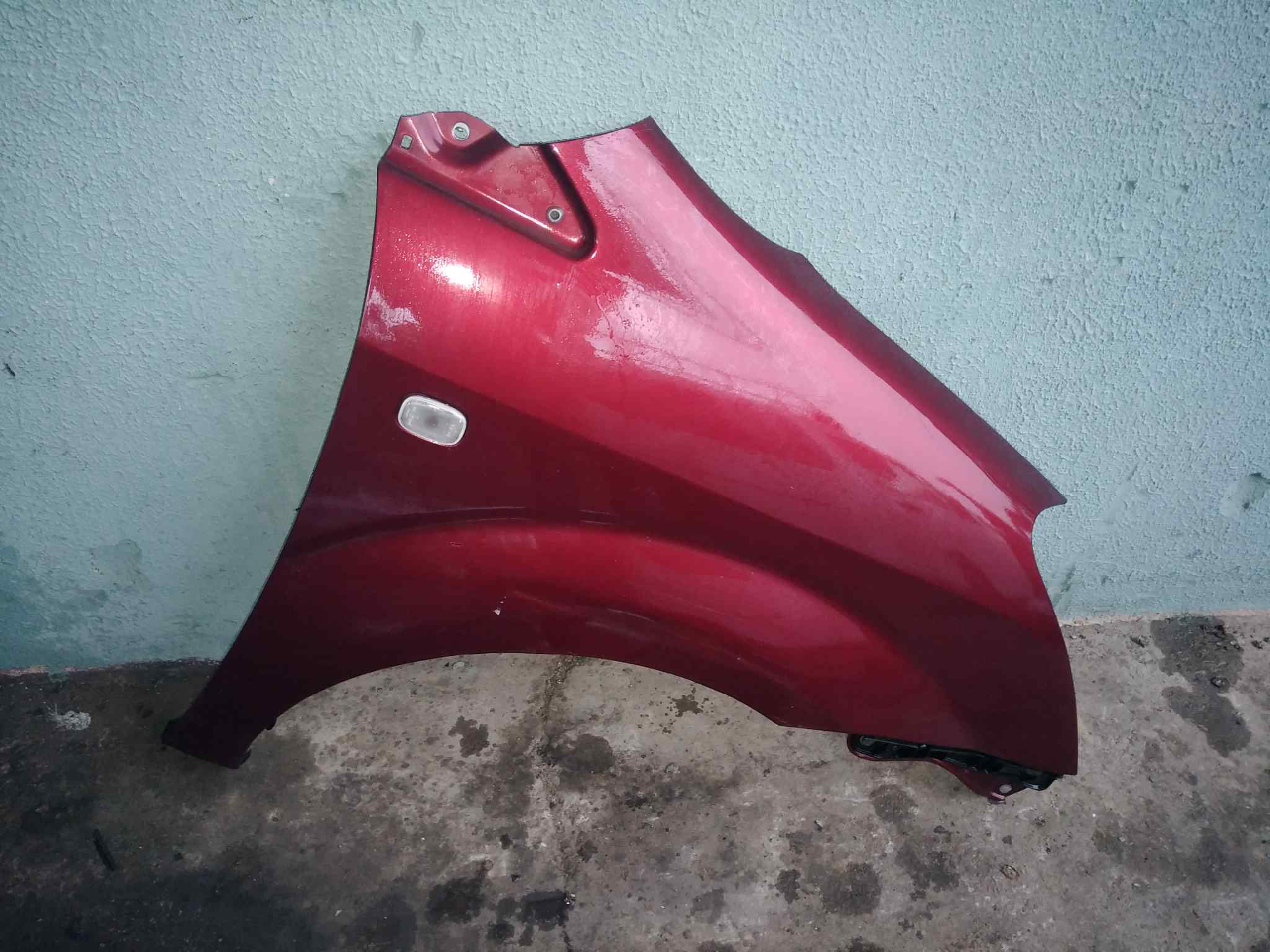 TOYOTA COROLLA VERSO (R1) ALETA DELANTERA DERECHA 538110F010