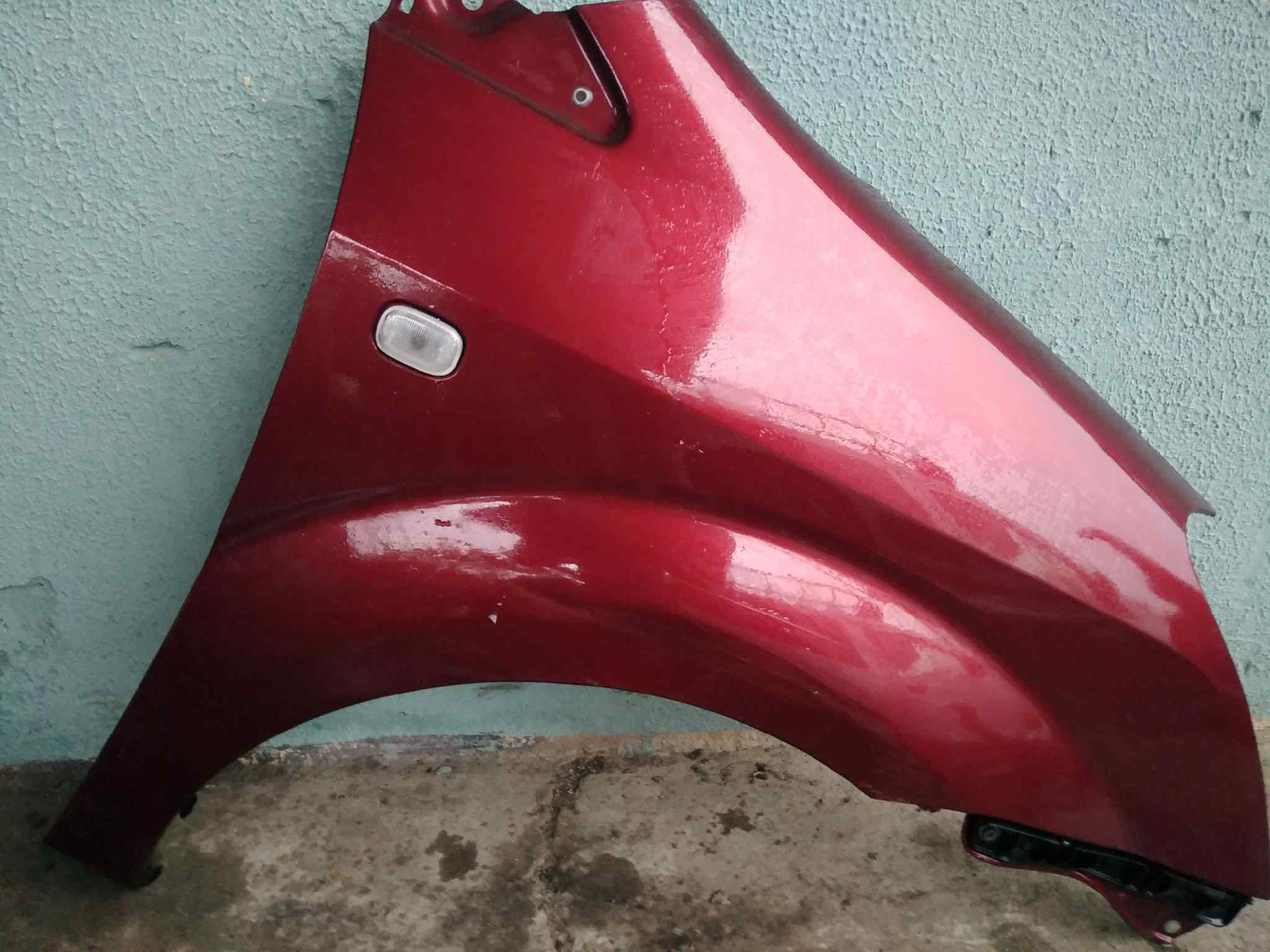 TOYOTA COROLLA VERSO (R1) ALETA DELANTERA DERECHA 538110F010
