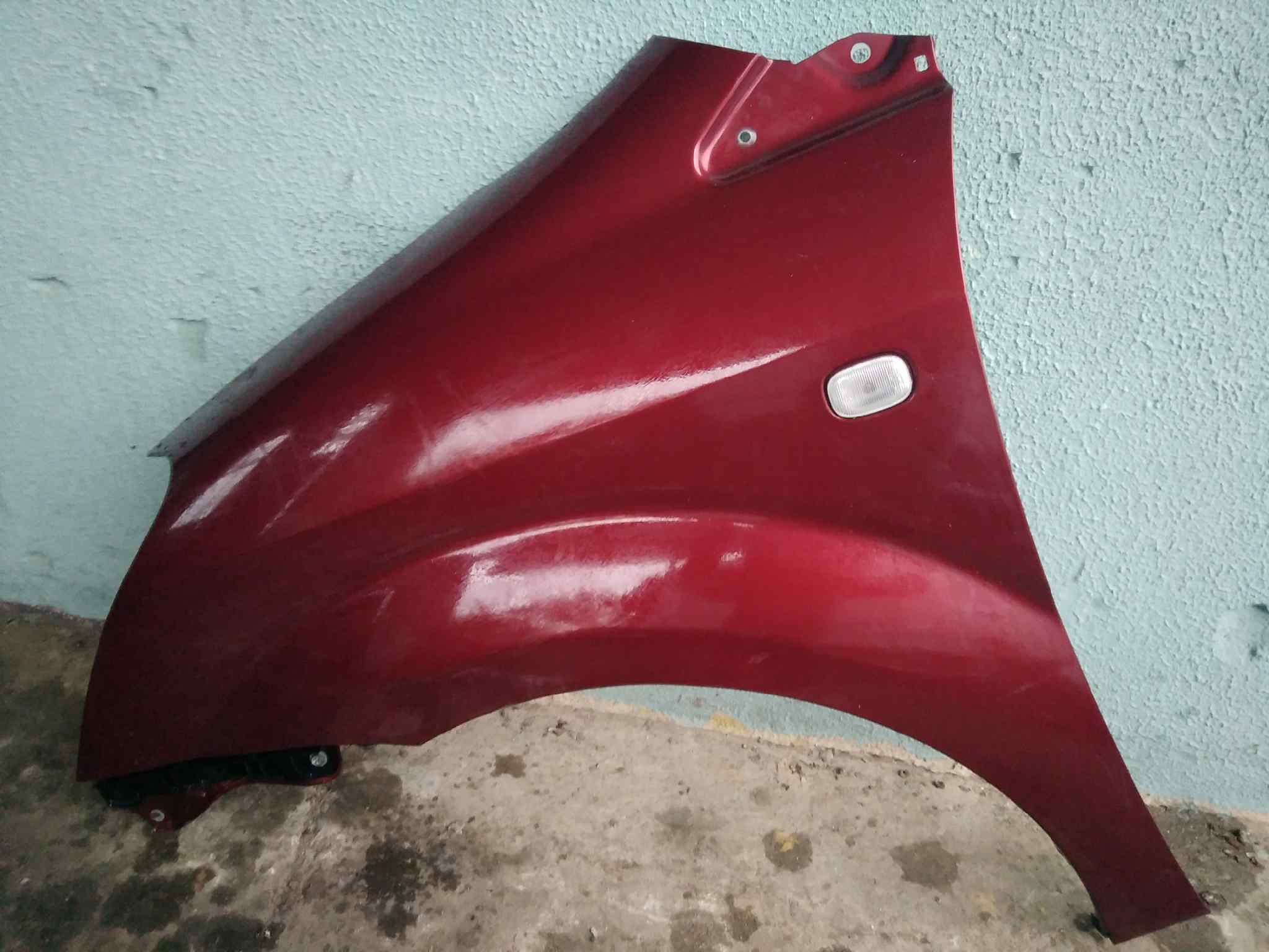 TOYOTA COROLLA VERSO (R1) ALETA DELANTERA IZQUIERDA 538120F010