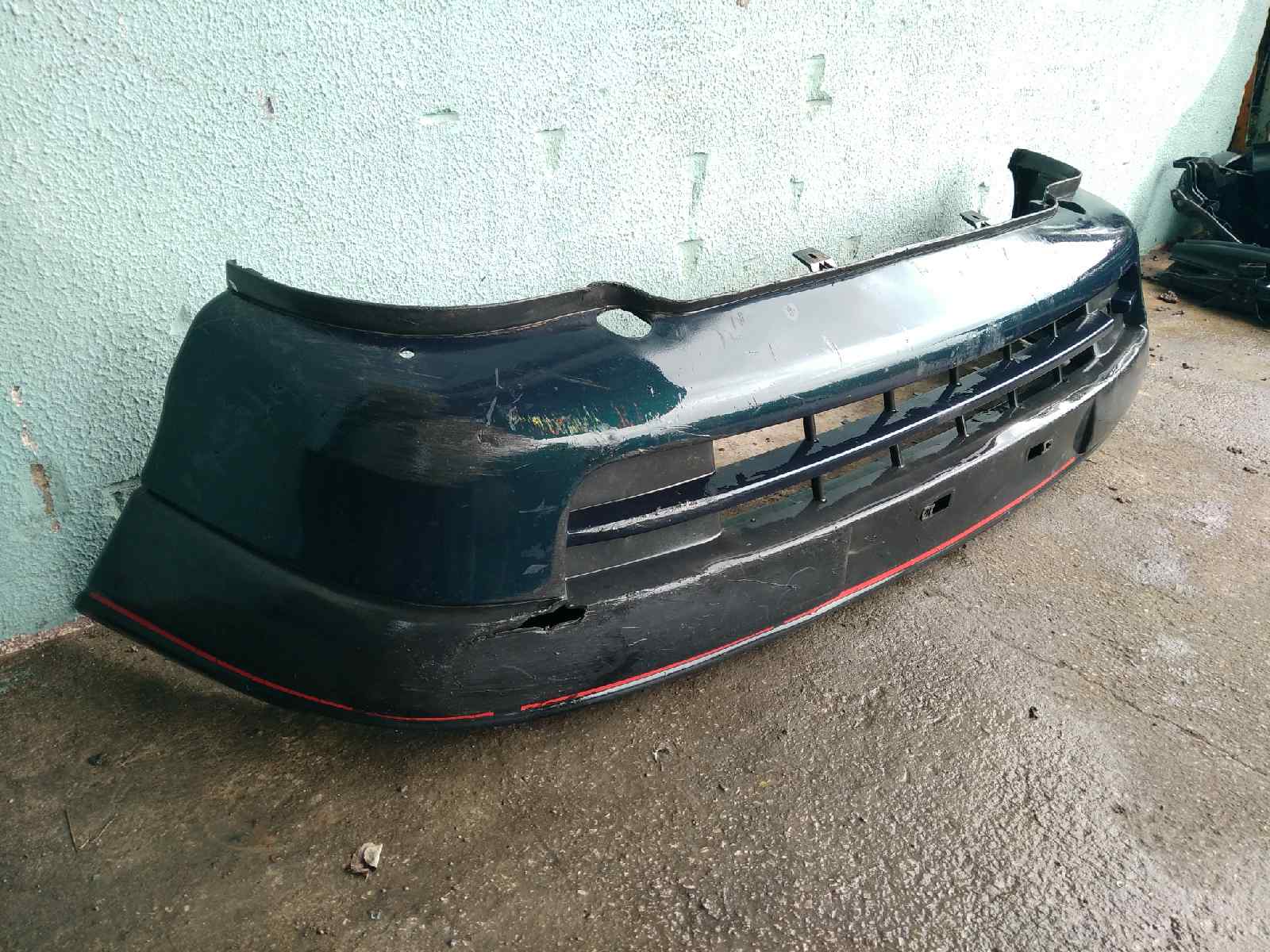 OPEL ASTRA F BERLINA PARAGOLPES TRASERO 