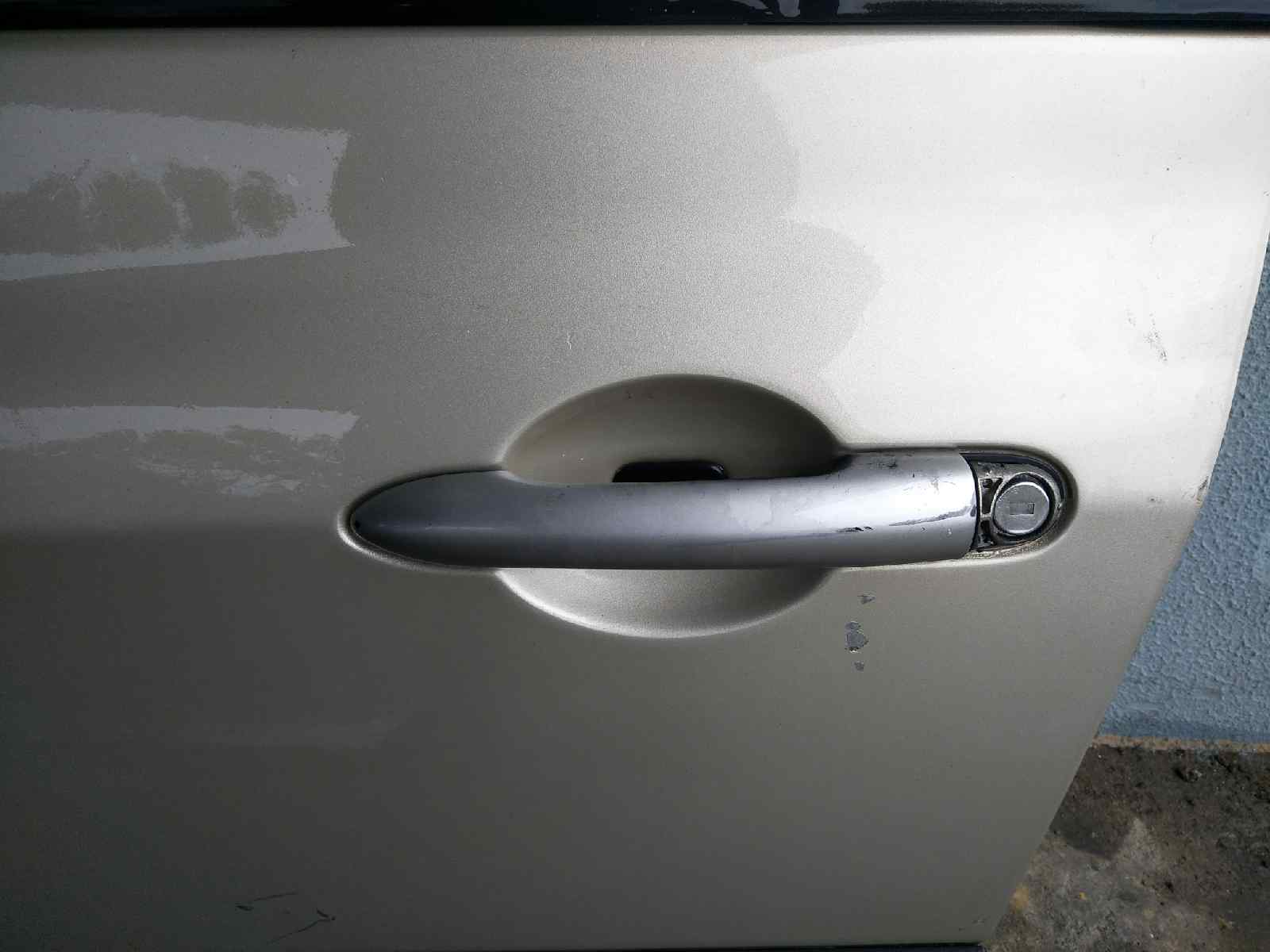 RENAULT CLIO III MANETA EXTERIOR DELANTERA IZQUIERDA 