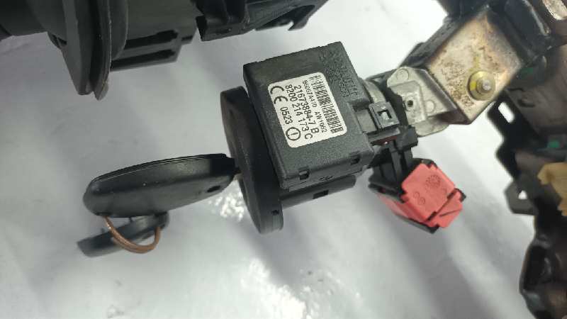 RENAULT CLIO III CONMUTADOR DE ARRANQUE 216738847B