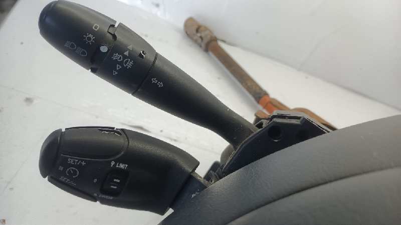 CITROEN C3 PLURIEL MANDO MULTIFUNCION  96608839XT