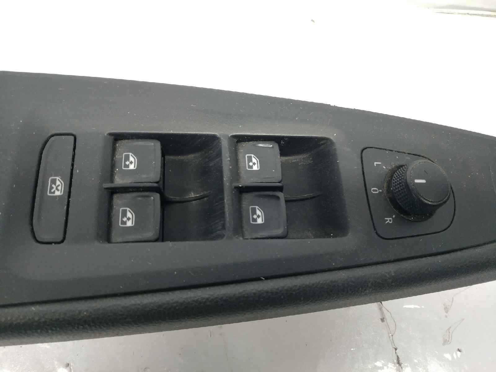 SEAT LEON SC (5F5) MANDO ELEVALUNAS DELANTERO IZQUIERDO  