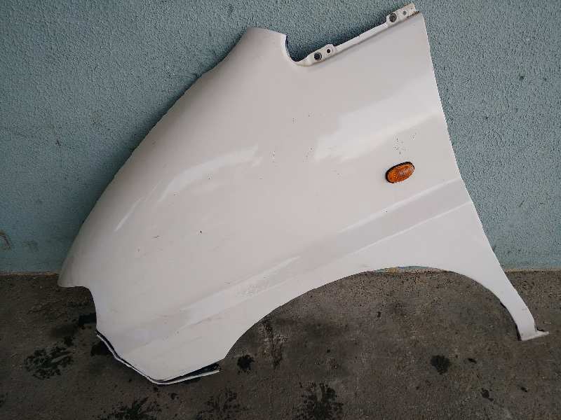 HYUNDAI H1 ALETA DELANTERA IZQUIERDA 