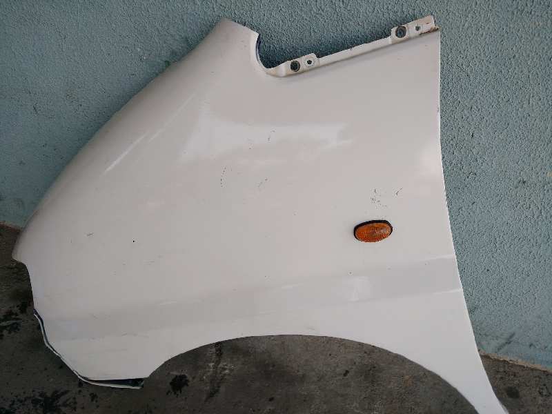 HYUNDAI H1 ALETA DELANTERA IZQUIERDA 