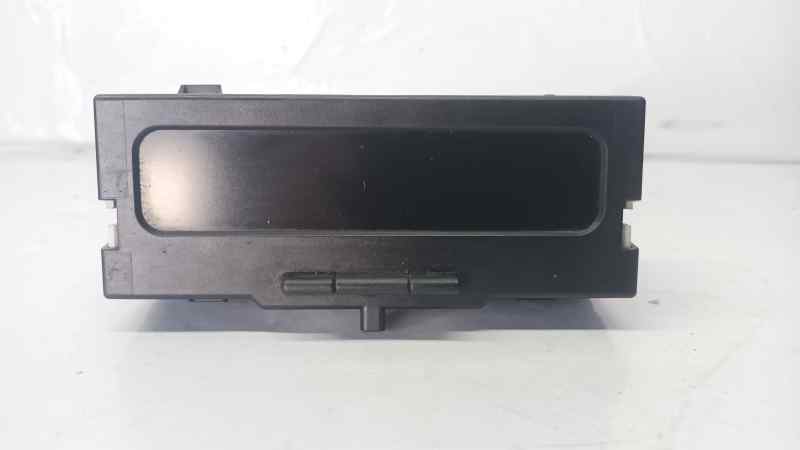 RENAULT MEGANE II BERLINA 3P PANTALLA MULTIFUNCION 8200107839