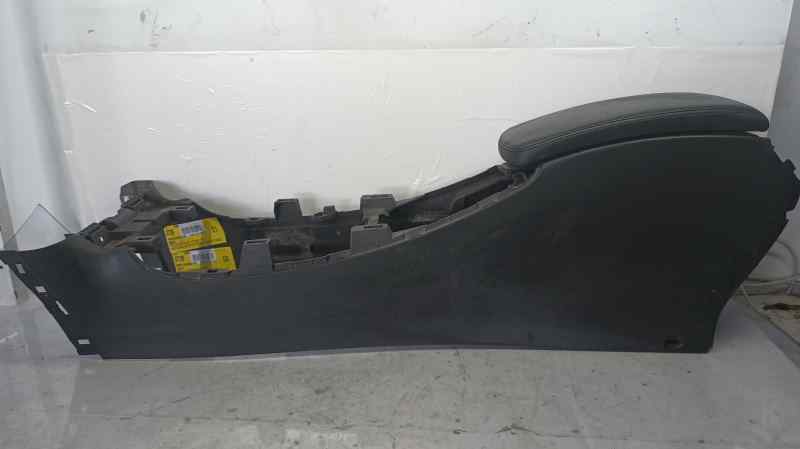 RENAULT LAGUNA III APOYABRAZOS CENTRAL 969100006R