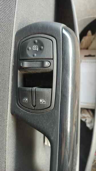 OPEL CORSA D MANDO ELEVALUNAS DELANTERO IZQUIERDO 13258521