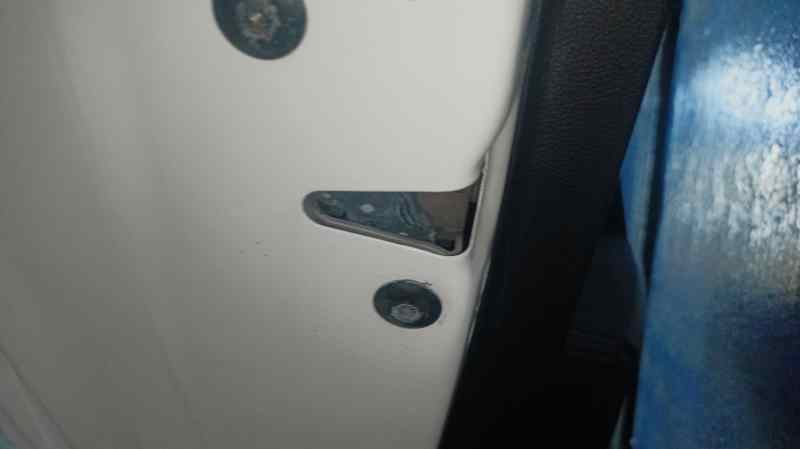 SEAT ARONA (KJ7) 1 0 TGI CERRADURA PUERTA TRASERA IZQUIERDA 10A839015