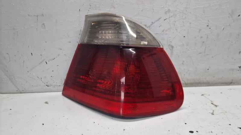 BMW SERIE 3 BERLINA (E46) PILOTO TRASERO DERECHO 