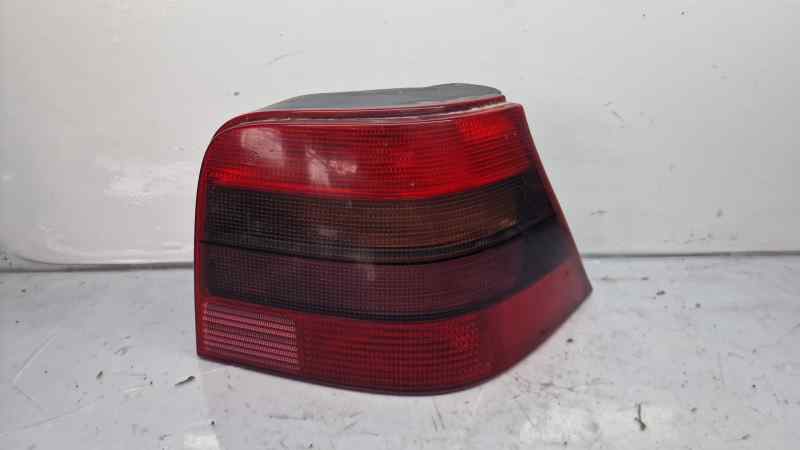 VOLKSWAGEN GOLF IV BERLINA (1J1) PILOTO TRASERO DERECHO 