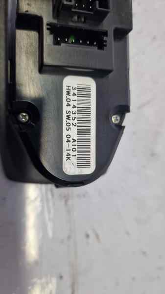 BMW X3 (E83) MANDO ELEVALUNAS DELANTERO IZQUIERDO 3414352