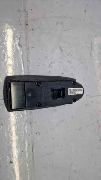 BMW X3 (E83) MANDO ELEVALUNAS DELANTERO IZQUIERDO 3414352