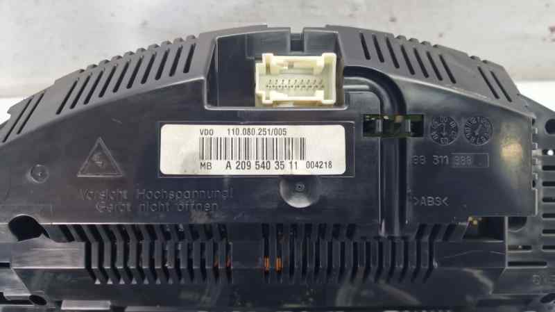 MERCEDES CLASE CLK (W209) CABRIO CUADRO INSTRUMENTOS A2095403511