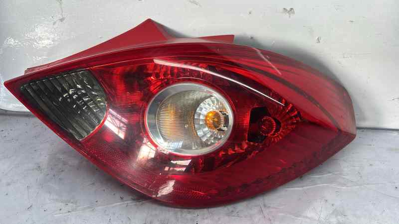 OPEL CORSA D PILOTO TRASERO DERECHO 89038961A