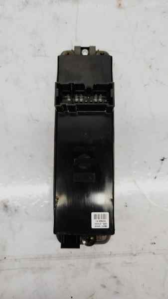 NISSAN PRIMERA BERLINA (P12) MANDO ELEVALUNAS DELANTERO IZQUIERDO 25401AV640