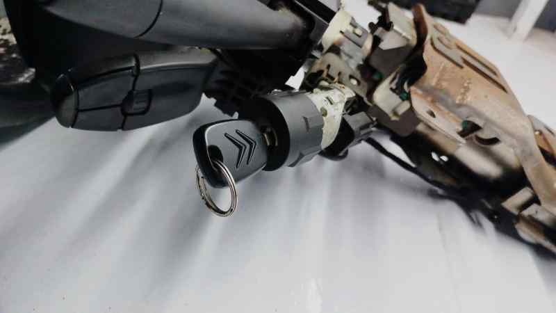 CONMUTADOR DE ARRANQUE