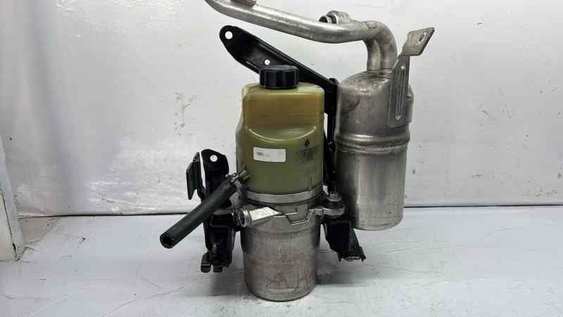 4M513K514CC  BOMBA DIRECCION FORD FOCUS BERLINA (CAK)