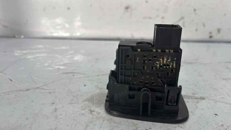 8200379685 MANDO LUCES RENAULT MASTER II PHASE 2 COMBI