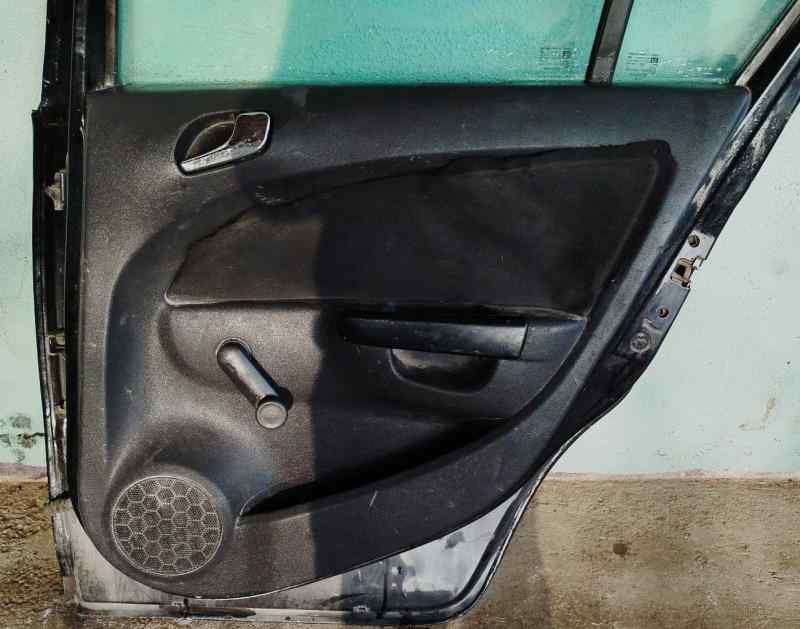 GUARNECIDO PUERTA TRASERA DERECHA