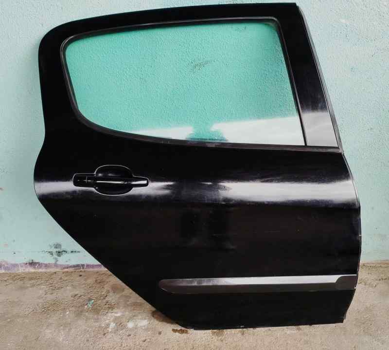 PUERTA TRASERA DERECHA