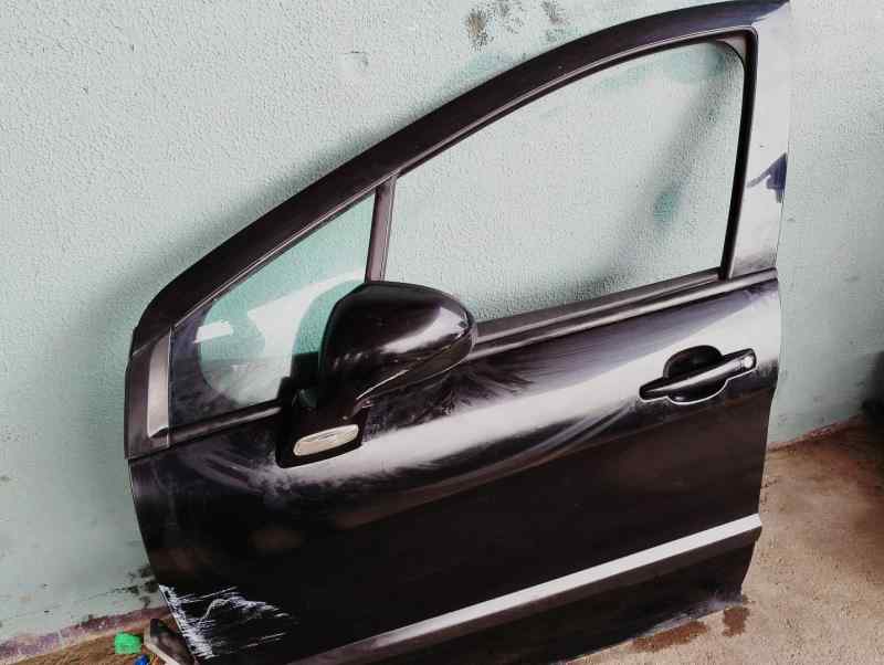 PUERTA DELANTERA IZQUIERDA