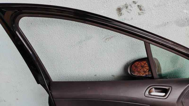 LUNA DELANTERA IZQUIERDA