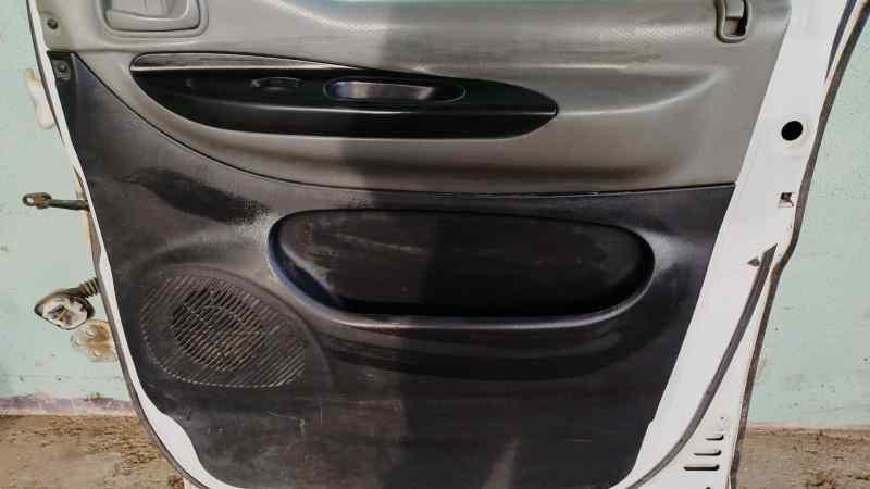 824044A010 ELEVALUNAS DELANTERO DERECHO HYUNDAI H1