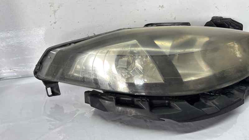8200481197 FARO DERECHO RENAULT LAGUNA II (BG0)
