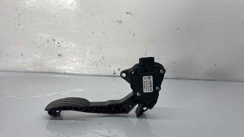 PEDAL ACELERADOR