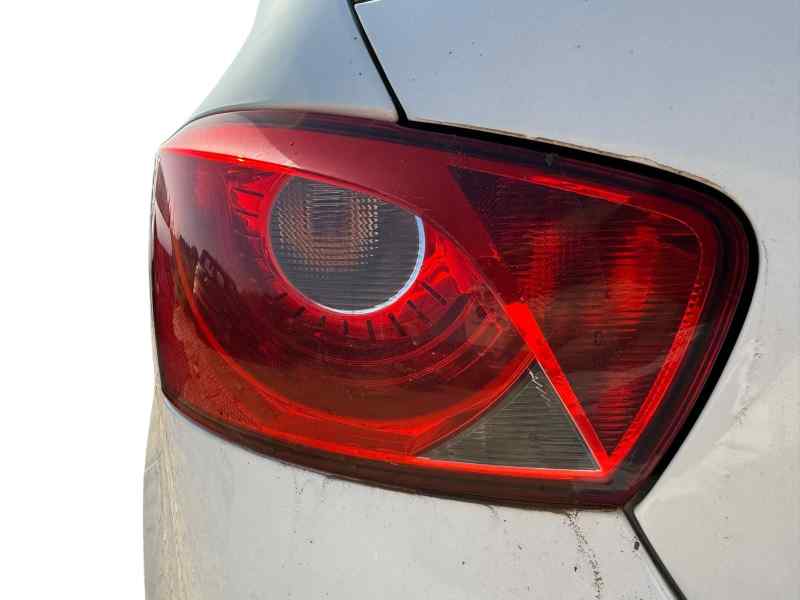 PILOTO TRASERO IZQUIERDO