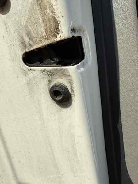 CERRADURA PUERTA TRASERA IZQUIERDA 