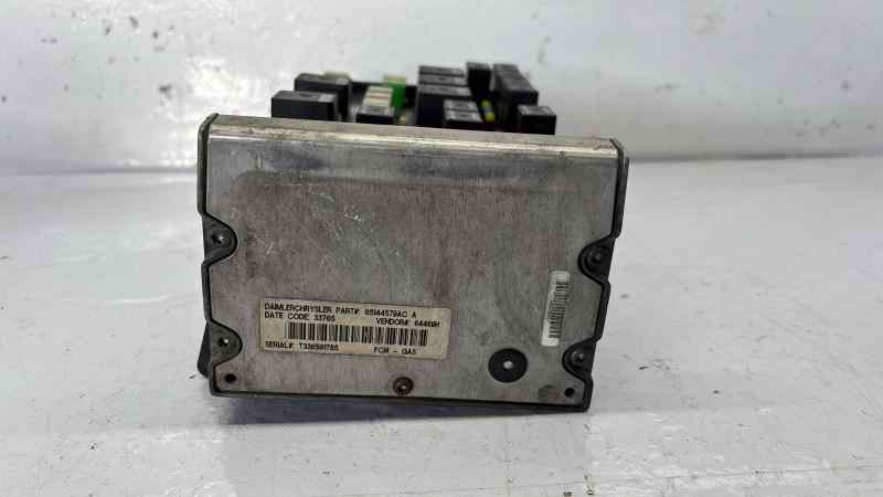 CAJA RELES / FUSIBLES