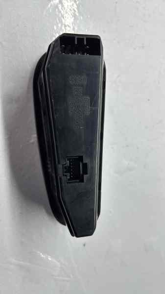 MANDO ELEVALUNAS DELANTERO IZQUIERDO 