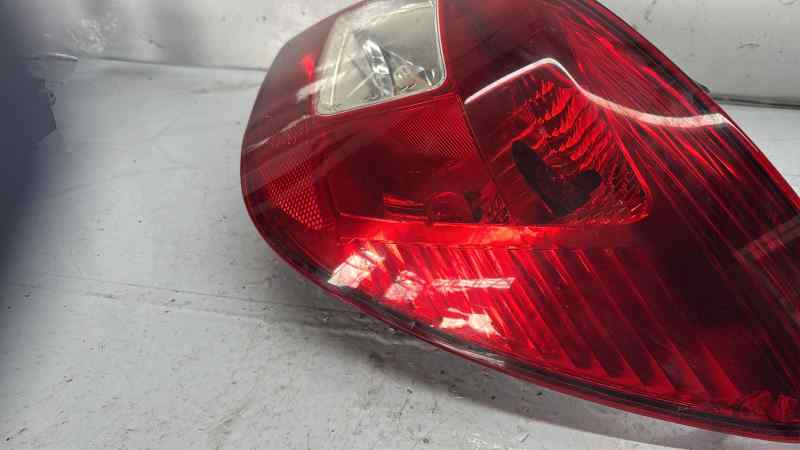 PILOTO TRASERO DERECHO