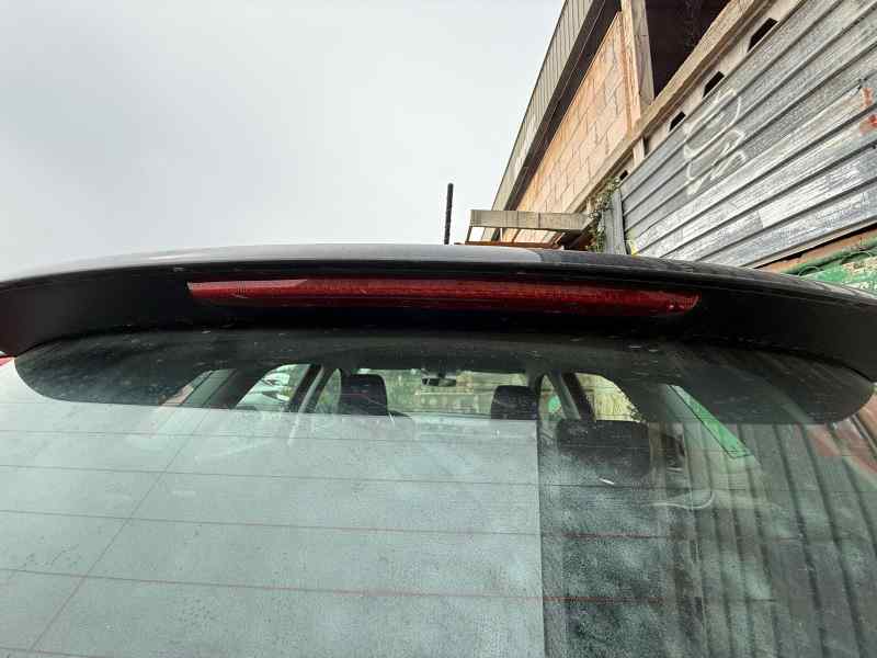 LUZ CENTRAL DE FRENO