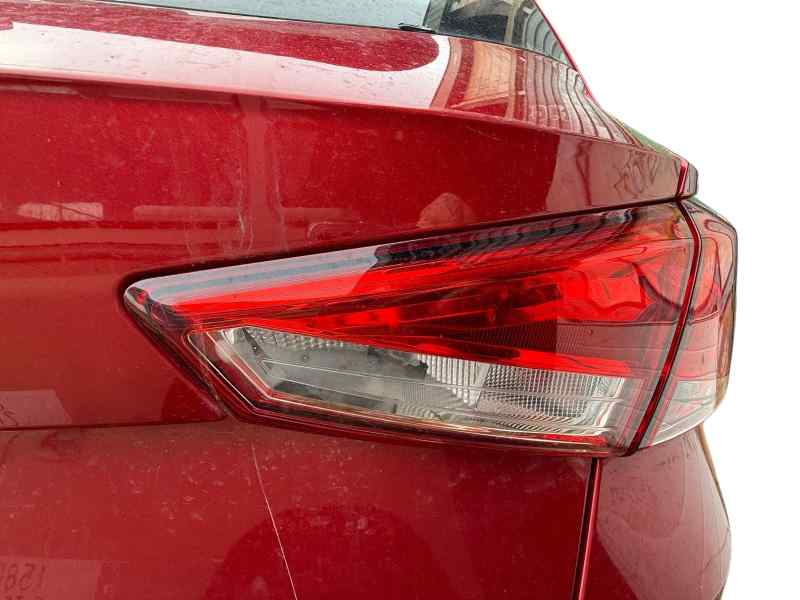 PILOTO TRASERO DERECHO