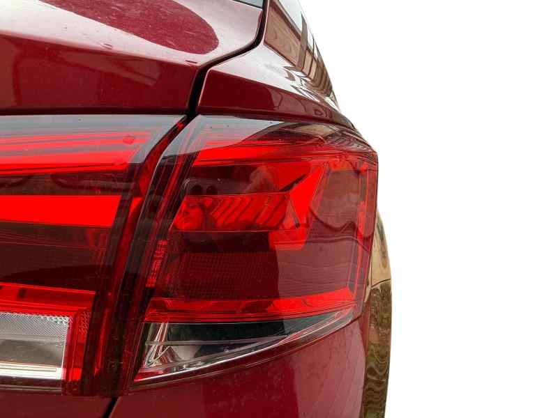 PILOTO TRASERO DERECHO