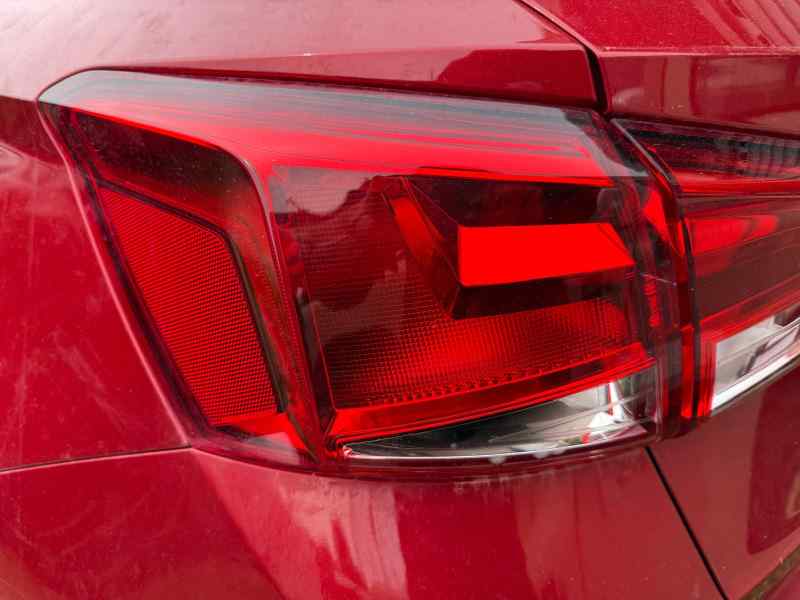 PILOTO TRASERO IZQUIERDO